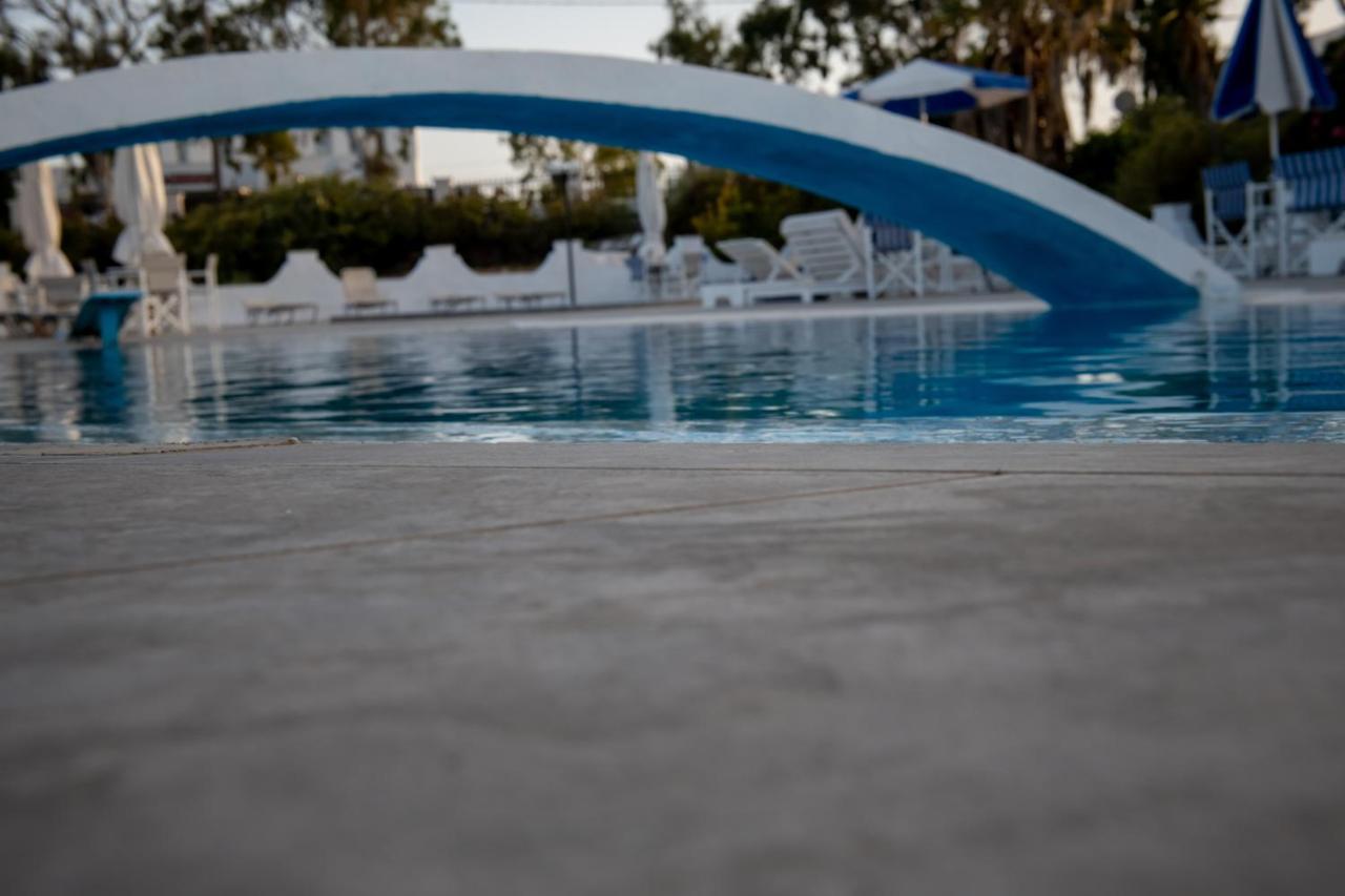 The F Suites Karterádos Exterior foto